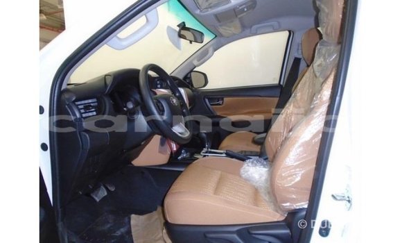 Buy Import Toyota Fortuner White Car in Import - Dubai in Abia State Buy Import Toyota Fortuner White Car in Import - Dubai in Abia State