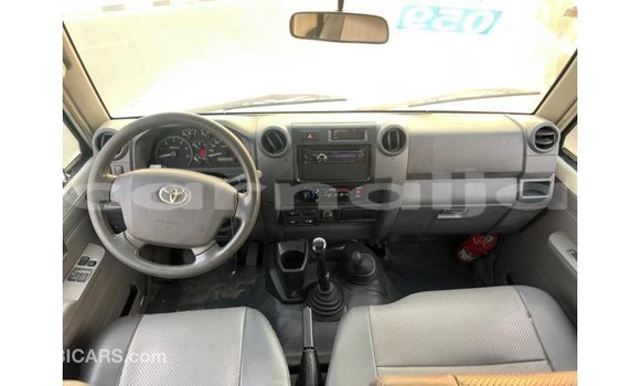 Buy Import Toyota Land Cruiser White Car in Import - Dubai in Abia State Buy Import Toyota Land Cruiser White Car in Import - Dubai in Abia State