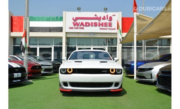 Buy Import Dodge Challenger White Car in Import - Dubai in Abia State Buy Import Dodge Challenger White Car in Import - Dubai in Abia State