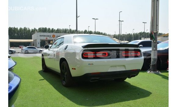 Buy Import Dodge Challenger White Car in Import - Dubai in Abia State Buy Import Dodge Challenger White Car in Import - Dubai in Abia State
