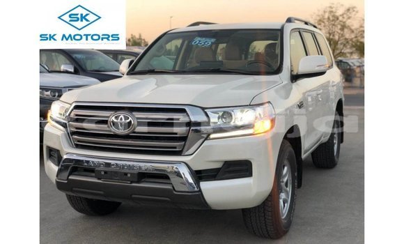Buy Import Toyota Land Cruiser White Car in Import - Dubai in Abia State Buy Import Toyota Land Cruiser White Car in Import - Dubai in Abia State