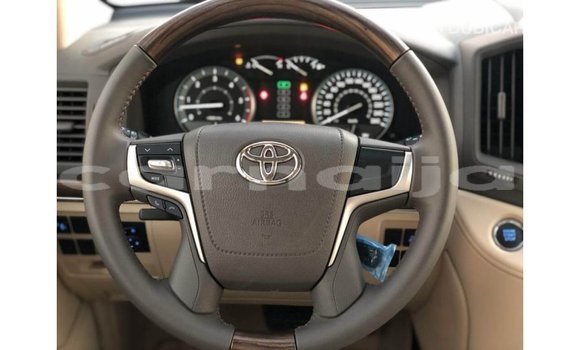 Buy Import Toyota Land Cruiser White Car in Import - Dubai in Abia State Buy Import Toyota Land Cruiser White Car in Import - Dubai in Abia State