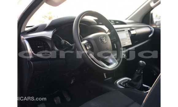 Buy Import Toyota Hilux White Car in Import - Dubai in Abia State Buy Import Toyota Hilux White Car in Import - Dubai in Abia State