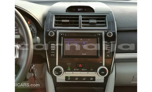 Buy Import Toyota Camry White Car in Import - Dubai in Abia State Buy Import Toyota Camry White Car in Import - Dubai in Abia State