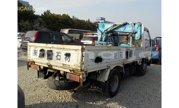 Acheter Import Voiture Toyota Pickup Blanc à Import - Dubai, État d'Abia Acheter Import Voiture Toyota Pickup Blanc à Import - Dubai, État d'Abia