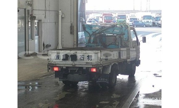 Acheter Import Voiture Toyota Pickup Blanc à Import - Dubai, État d'Abia Acheter Import Voiture Toyota Pickup Blanc à Import - Dubai, État d'Abia