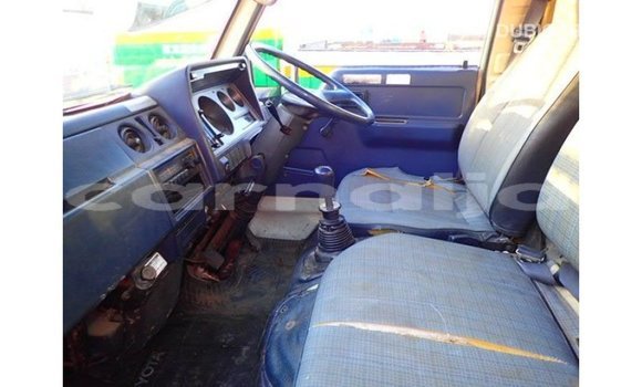 Acheter Import Voiture Toyota Pickup Blanc à Import - Dubai, État d'Abia Acheter Import Voiture Toyota Pickup Blanc à Import - Dubai, État d'Abia