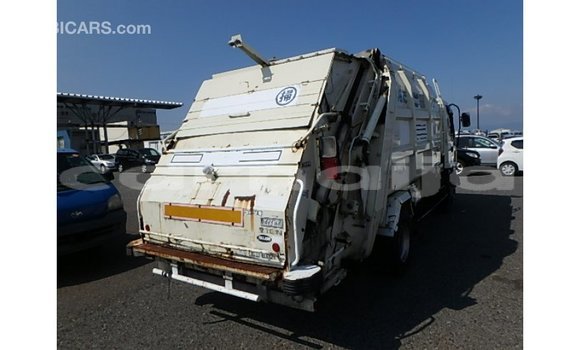 Acheter Import Voiture Isuzu Rodeo Blanc à Import - Dubai, État d'Abia Acheter Import Voiture Isuzu Rodeo Blanc à Import - Dubai, État d'Abia