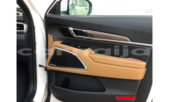 Buy Import Kia Carens White Car in Import - Dubai in Abia State Buy Import Kia Carens White Car in Import - Dubai in Abia State