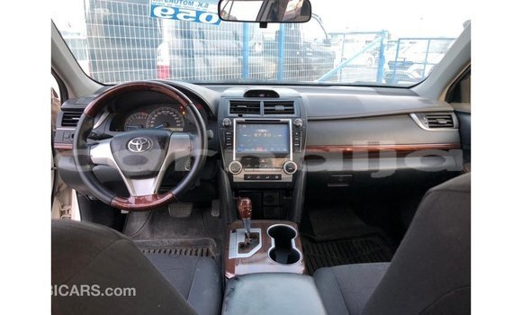 Buy Import Toyota Camry White Car in Import - Dubai in Abia State Buy Import Toyota Camry White Car in Import - Dubai in Abia State