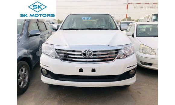 Buy Import Toyota Fortuner White Car in Import - Dubai in Abia State Buy Import Toyota Fortuner White Car in Import - Dubai in Abia State
