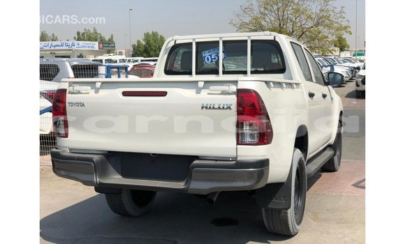 Buy Import Toyota Hilux White Car in Import - Dubai in Abia State Buy Import Toyota Hilux White Car in Import - Dubai in Abia State