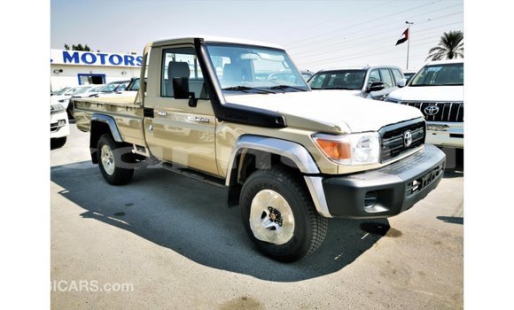 Buy Import Toyota Land Cruiser Beige Car in Import - Dubai in Abia State Buy Import Toyota Land Cruiser Beige Car in Import - Dubai in Abia State