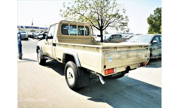 Buy Import Toyota Land Cruiser Beige Car in Import - Dubai in Abia State Buy Import Toyota Land Cruiser Beige Car in Import - Dubai in Abia State