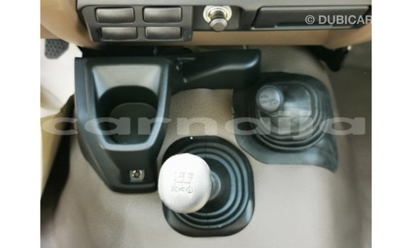 Buy Import Toyota Land Cruiser Beige Car in Import - Dubai in Abia State Buy Import Toyota Land Cruiser Beige Car in Import - Dubai in Abia State