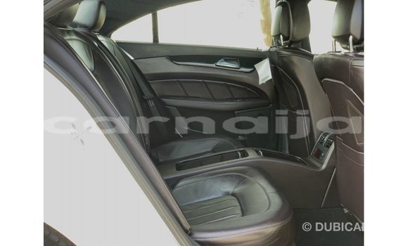 Buy Import Mercedes-Benz 190 White Car in Import - Dubai in Abia State Buy Import Mercedes-Benz 190 White Car in Import - Dubai in Abia State