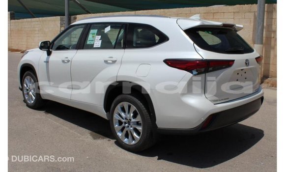 Buy Import Toyota Highlander White Car in Import - Dubai in Abia State Buy Import Toyota Highlander White Car in Import - Dubai in Abia State