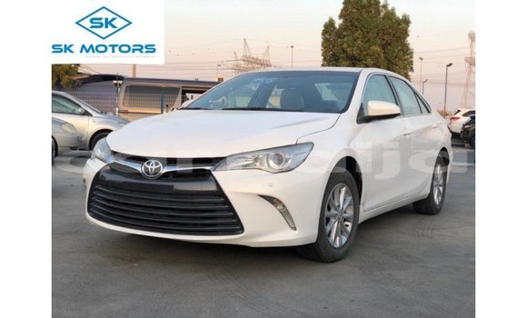 Buy Import Toyota Camry White Car in Import - Dubai in Abia State Buy Import Toyota Camry White Car in Import - Dubai in Abia State