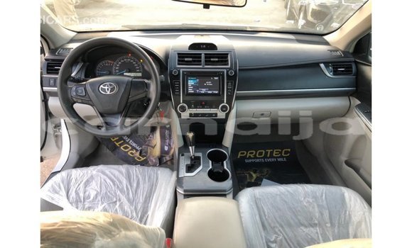Buy Import Toyota Camry White Car in Import - Dubai in Abia State Buy Import Toyota Camry White Car in Import - Dubai in Abia State