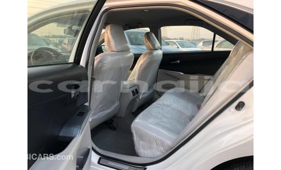 Buy Import Toyota Camry White Car in Import - Dubai in Abia State Buy Import Toyota Camry White Car in Import - Dubai in Abia State