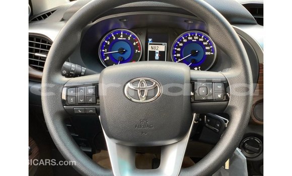 Buy Import Toyota Hilux White Car in Import - Dubai in Abia State Buy Import Toyota Hilux White Car in Import - Dubai in Abia State
