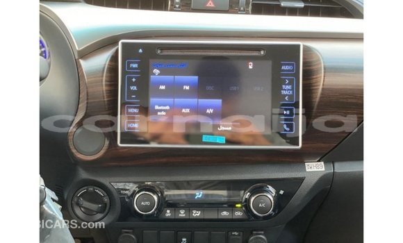 Buy Import Toyota Hilux White Car in Import - Dubai in Abia State Buy Import Toyota Hilux White Car in Import - Dubai in Abia State