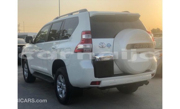 Acheter Import Voiture Toyota Prado Blanc à Import - Dubai, État d'Abia Acheter Import Voiture Toyota Prado Blanc à Import - Dubai, État d'Abia