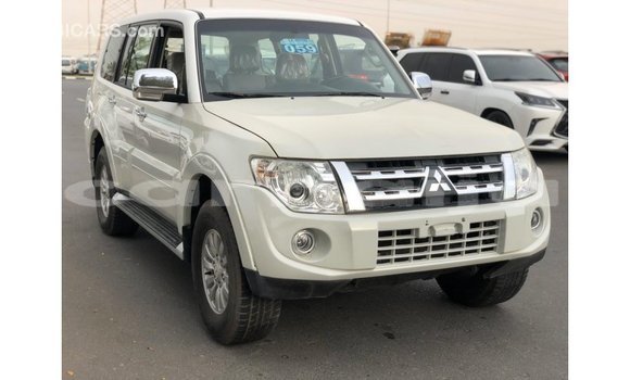 Buy Import Mitsubishi Pajero White Car in Import - Dubai in Abia State Buy Import Mitsubishi Pajero White Car in Import - Dubai in Abia State