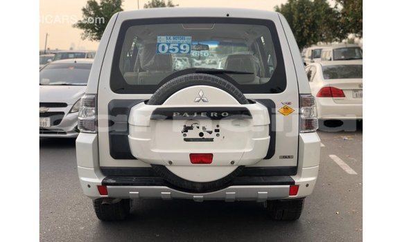 Buy Import Mitsubishi Pajero White Car in Import - Dubai in Abia State Buy Import Mitsubishi Pajero White Car in Import - Dubai in Abia State