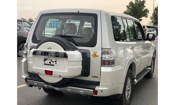 Buy Import Mitsubishi Pajero White Car in Import - Dubai in Abia State Buy Import Mitsubishi Pajero White Car in Import - Dubai in Abia State