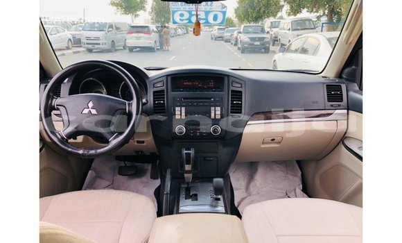 Buy Import Mitsubishi Pajero White Car in Import - Dubai in Abia State Buy Import Mitsubishi Pajero White Car in Import - Dubai in Abia State