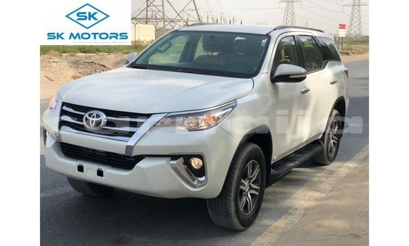 Buy Import Toyota Fortuner White Car in Import - Dubai in Abia State Buy Import Toyota Fortuner White Car in Import - Dubai in Abia State