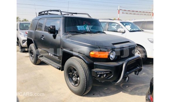 Acheter Import Voiture Toyota FJ Cruiser Noir à Import - Dubai, État d'Abia Acheter Import Voiture Toyota FJ Cruiser Noir à Import - Dubai, État d'Abia