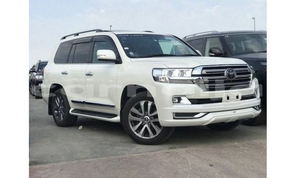 Buy Import Toyota Land Cruiser White Car in Import - Dubai in Abia State