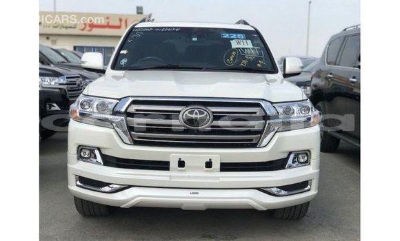 Buy Import Toyota Land Cruiser White Car in Import - Dubai in Abia State Buy Import Toyota Land Cruiser White Car in Import - Dubai in Abia State