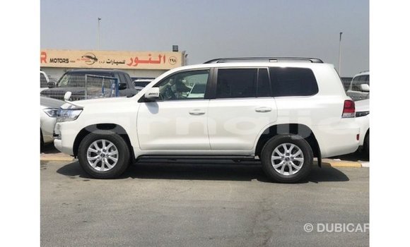 Buy Import Toyota Land Cruiser White Car in Import - Dubai in Abia State Buy Import Toyota Land Cruiser White Car in Import - Dubai in Abia State