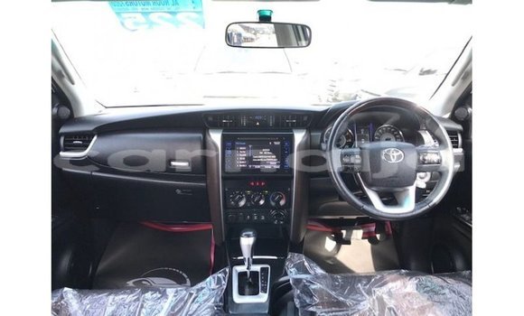 Buy Import Toyota Fortuner White Car in Import - Dubai in Abia State Buy Import Toyota Fortuner White Car in Import - Dubai in Abia State