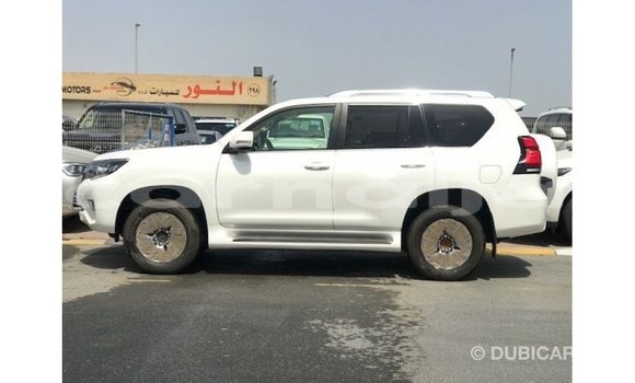 Acheter Import Voiture Toyota Prado Blanc à Import - Dubai, État d'Abia Acheter Import Voiture Toyota Prado Blanc à Import - Dubai, État d'Abia