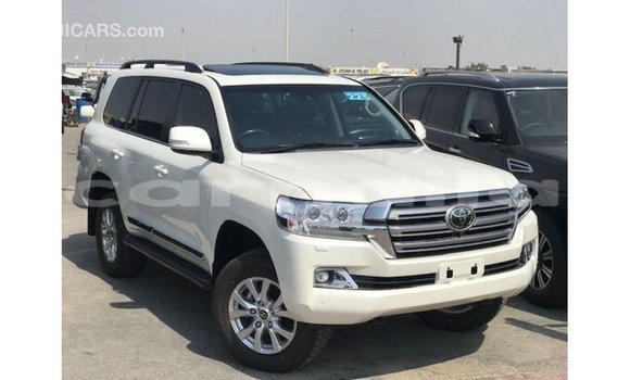 Buy Import Toyota Land Cruiser White Car in Import - Dubai in Abia State Buy Import Toyota Land Cruiser White Car in Import - Dubai in Abia State