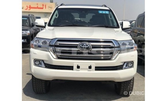 Buy Import Toyota Land Cruiser White Car in Import - Dubai in Abia State Buy Import Toyota Land Cruiser White Car in Import - Dubai in Abia State