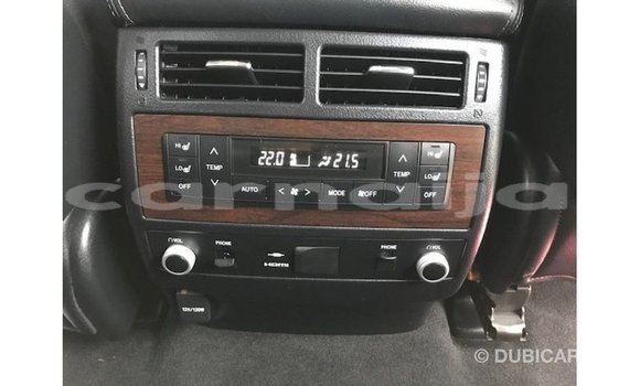 Buy Import Toyota Land Cruiser White Car in Import - Dubai in Abia State Buy Import Toyota Land Cruiser White Car in Import - Dubai in Abia State