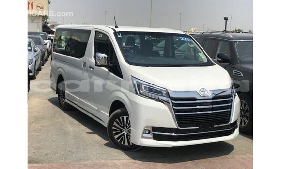 Buy Import Toyota Granvia White Car in Import - Dubai in Abia State Buy Import Toyota Granvia White Car in Import - Dubai in Abia State