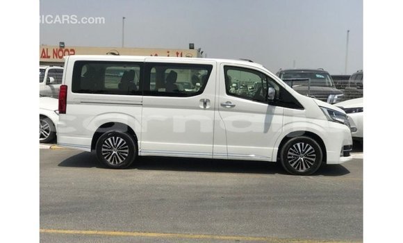 Buy Import Toyota Granvia White Car in Import - Dubai in Abia State Buy Import Toyota Granvia White Car in Import - Dubai in Abia State