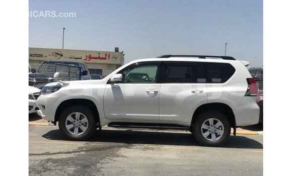 Acheter Import Voiture Toyota Prado Blanc à Import - Dubai, État d'Abia Acheter Import Voiture Toyota Prado Blanc à Import - Dubai, État d'Abia