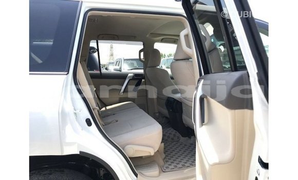 Acheter Import Voiture Toyota Prado Blanc à Import - Dubai, État d'Abia Acheter Import Voiture Toyota Prado Blanc à Import - Dubai, État d'Abia