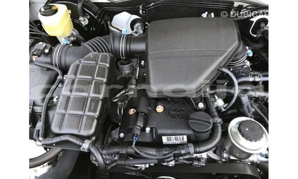 Acheter Import Voiture Toyota Prado Blanc à Import - Dubai, État d'Abia Acheter Import Voiture Toyota Prado Blanc à Import - Dubai, État d'Abia