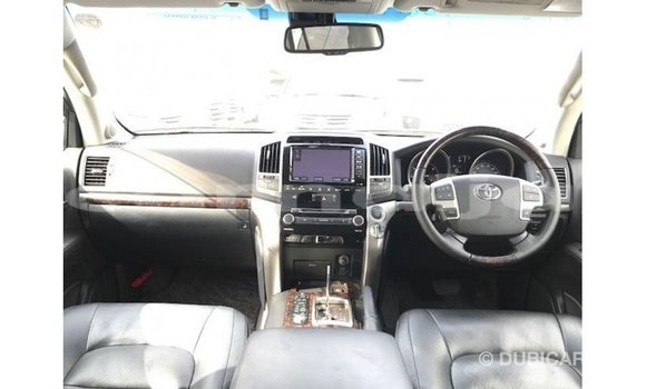 Buy Import Toyota Land Cruiser White Car in Import - Dubai in Abia State Buy Import Toyota Land Cruiser White Car in Import - Dubai in Abia State