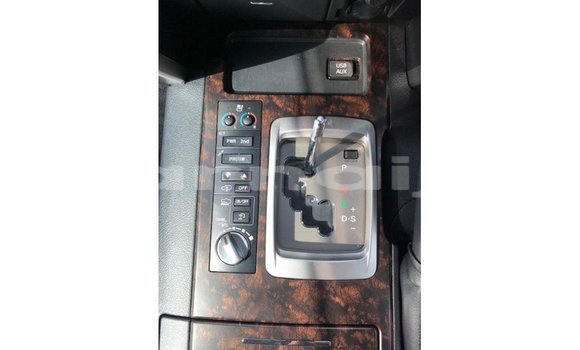 Buy Import Toyota Land Cruiser White Car in Import - Dubai in Abia State Buy Import Toyota Land Cruiser White Car in Import - Dubai in Abia State