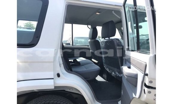 Buy Import Toyota Land Cruiser White Car in Import - Dubai in Abia State Buy Import Toyota Land Cruiser White Car in Import - Dubai in Abia State