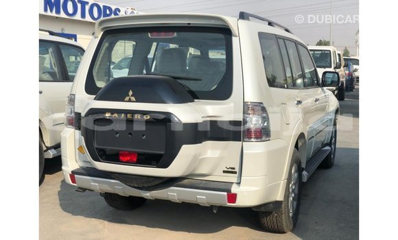 Buy Import Mitsubishi Pajero White Car in Import - Dubai in Abia State Buy Import Mitsubishi Pajero White Car in Import - Dubai in Abia State